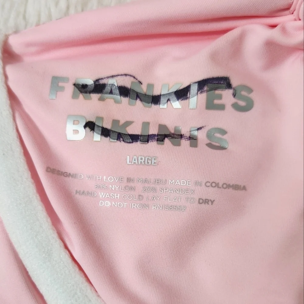 New!Frankie's Bikinis‎ Baby Berry Birdie Ruffle Bikini Top